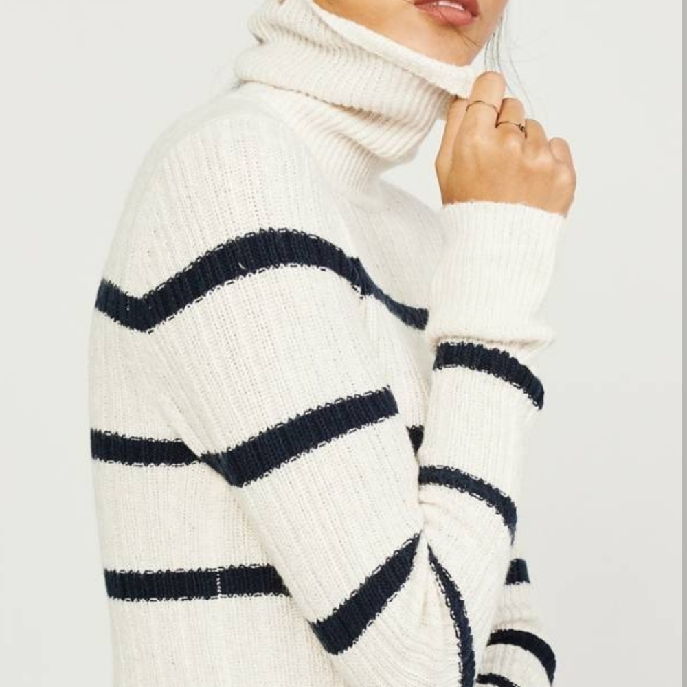 Abercrombie stripe turtleneck size S - Picture 6 of 10